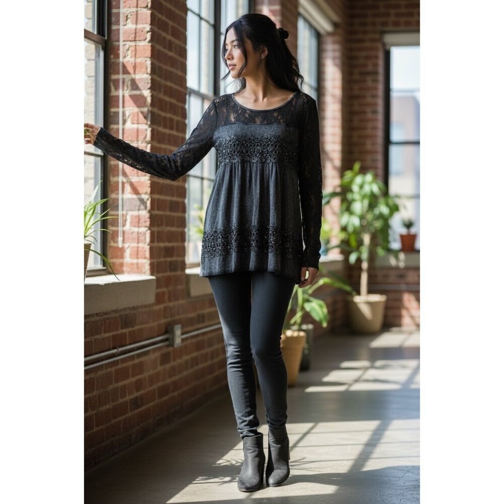 T Party Women's Long Sleeve Lace Black Top